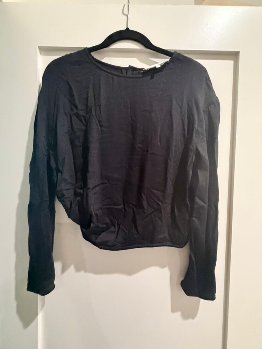 Ba&sh Long Sleeve Cropped Tee with buttons at back - size FR 0/ XS